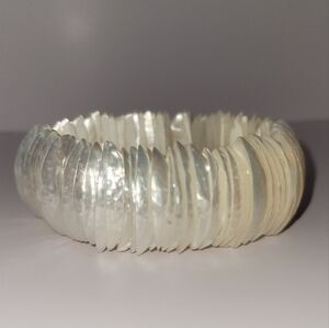 Mother Of Pearl Shell Bracelet Off-White Stretch Jewelry Reiki Chakra